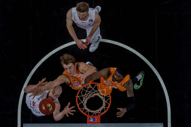 名第一的卡 名第一的卡