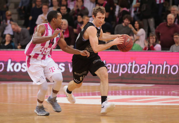 体育英超：客场逆转 切尔西3-1水晶宫