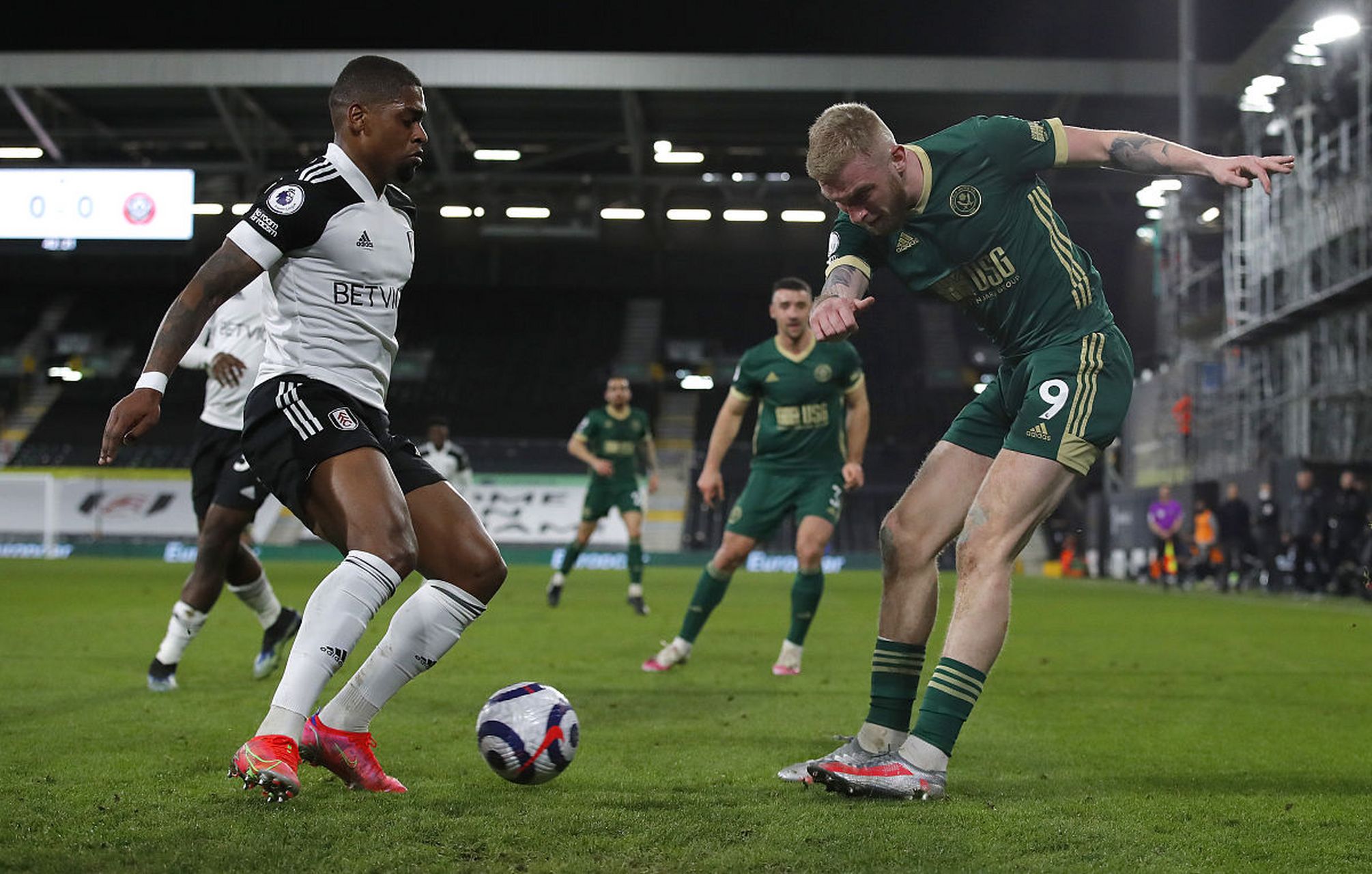 山雨欲来！英超冠军彻底爆了：2功臣炮轰+斯洛特遭兵变 队长表态