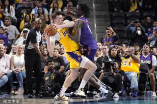 记者：莱斯特城、伊镇、汉堡和巴黎FC都对曼城后卫卡博雷有意